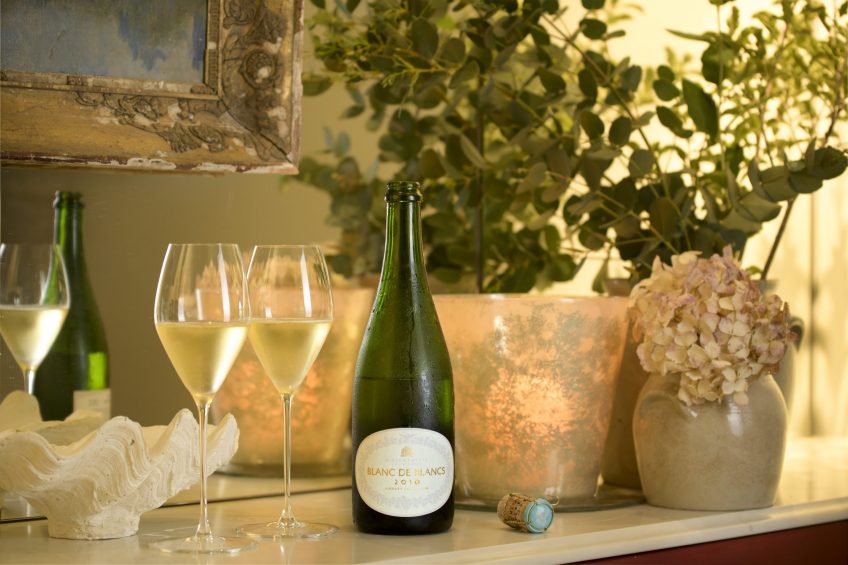 Wiston Estate Blanc de Blancs 2010, english sparkling wine