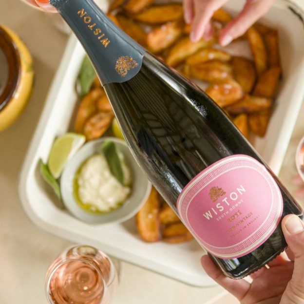 Wiston Estate English Sparkling Wine, rosè NV Wine of the month, english champagne