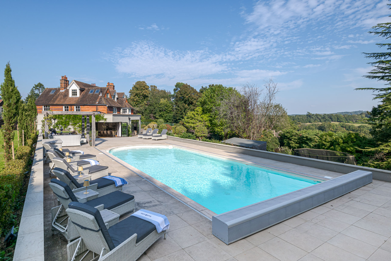 Hunters West Sussex- mediaeval Manor 